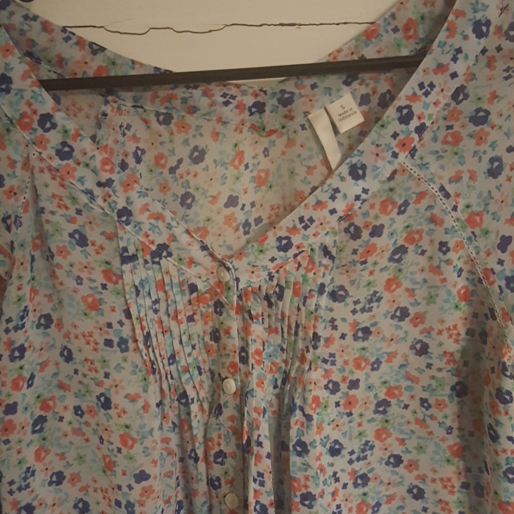 Multi colored blouse - Picture 3 of 3